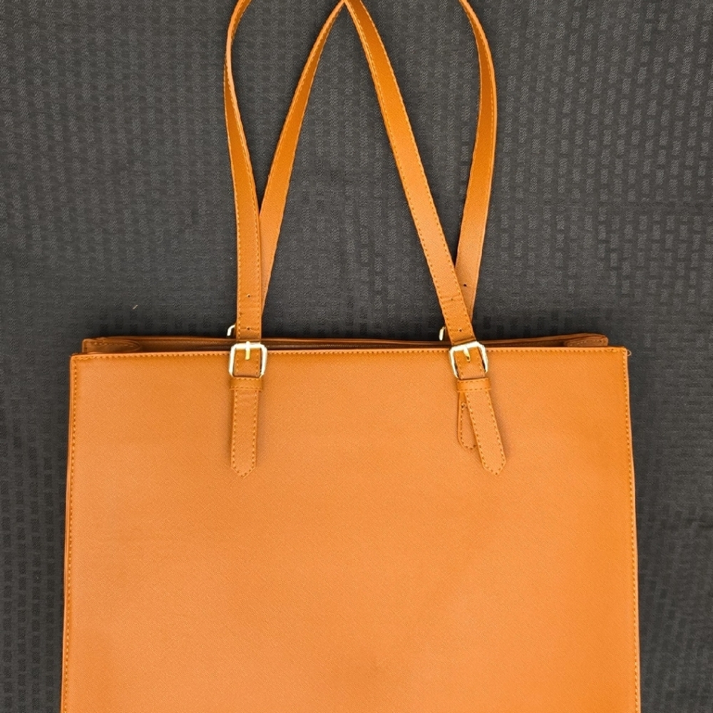 Lovevook Tote with Gold Hardware